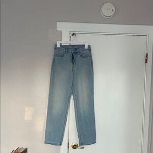 Old Navy Women's Light Blue Straight Leg Jeans